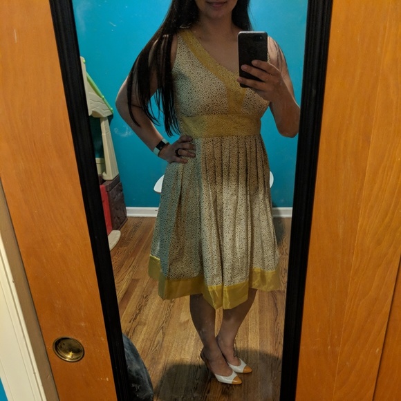 Meet your Posher, Stephanie - Picture 3 of 3